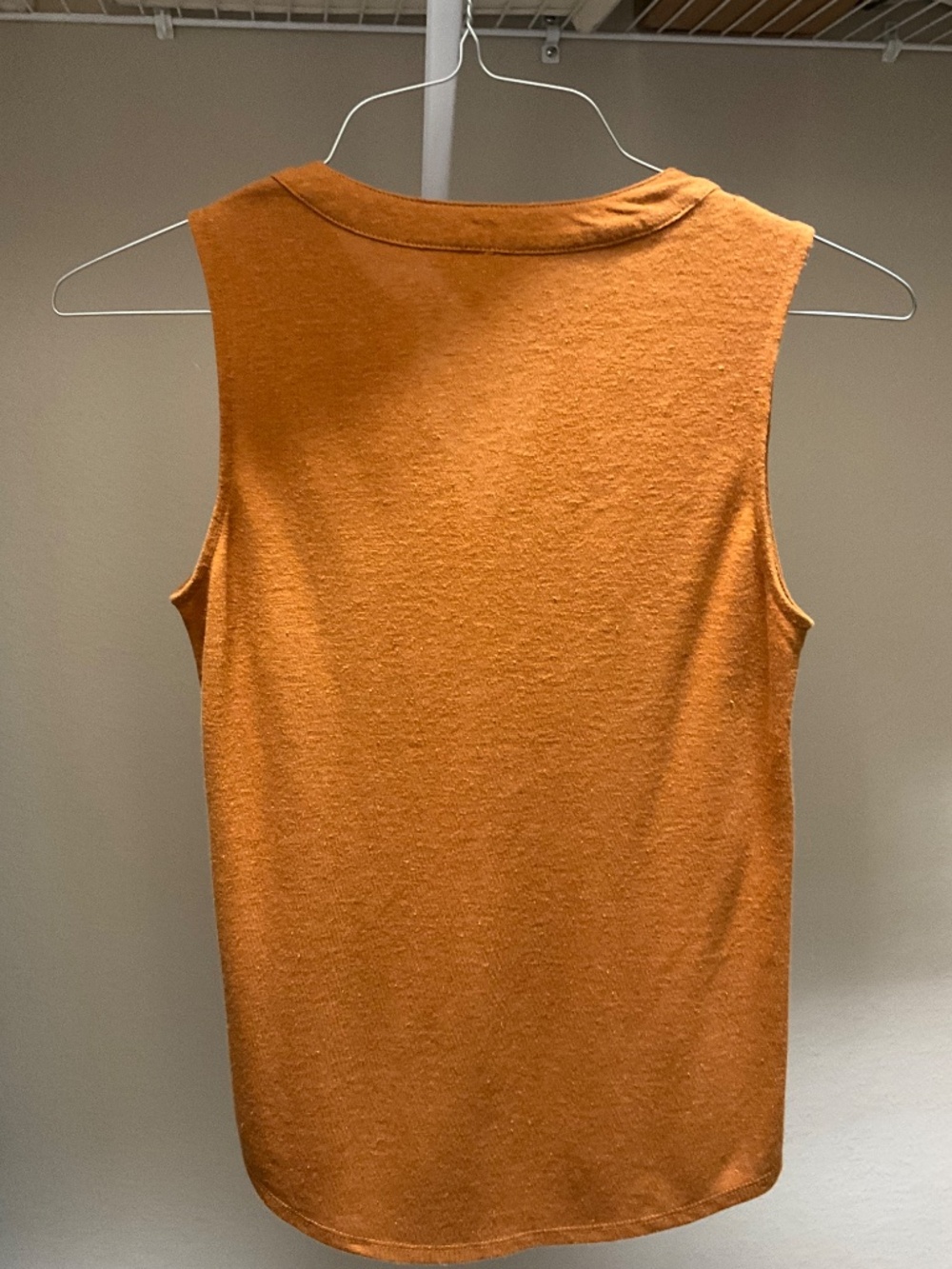 Market & Spruce Sleeveless top - Picture 2 of 4